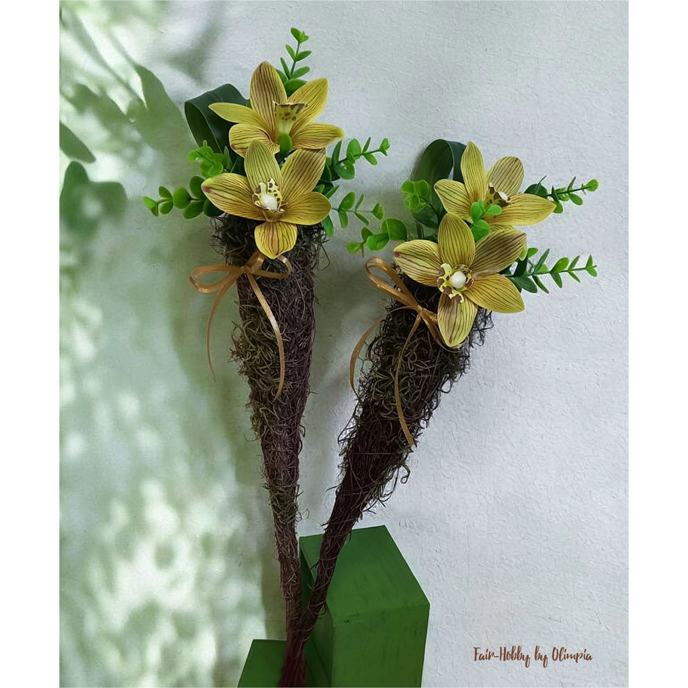 Cymbidium vessző csokortartóban